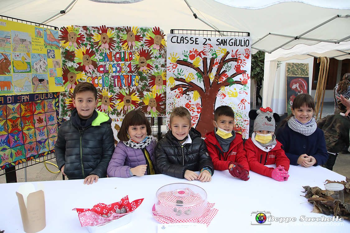 VBS_5720 - 10.ma Fiera Nazionale del Tartufo e Fiera dei Santi.jpg